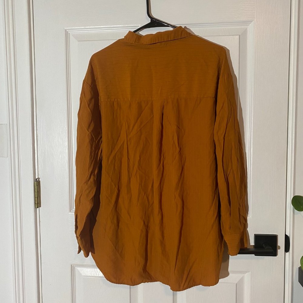 Forever 21 Button Up - Picture 4 of 4